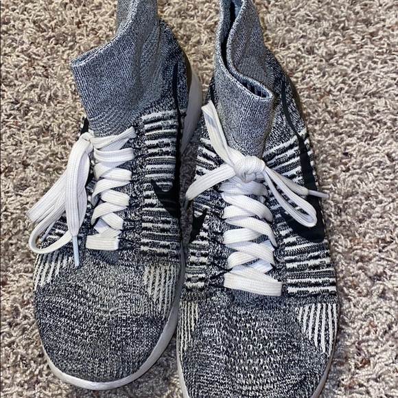 Nike Shoes - Nike Lunarepic shoes!